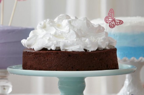 [Image: may14-Guinness-cake-with-cloud-icing-475x315.jpg]